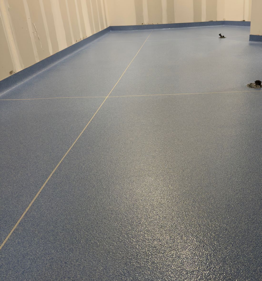 EPOXY FLOOR QUARTZ Our quartz flooring system